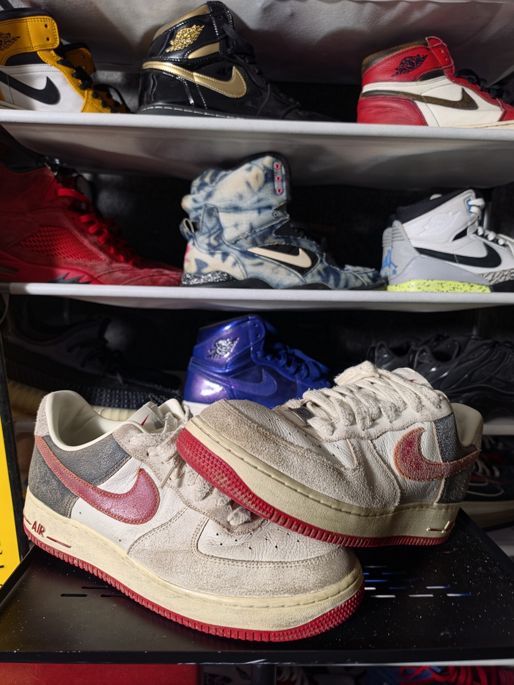 🔥 Nike Air Force 1 Low Sneakers Chicago Edition Men Size 11 Cream Red